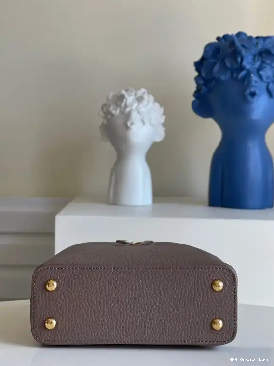 Aaa replica ru MINI CAPUCINES VUITTON LOUIS 0610